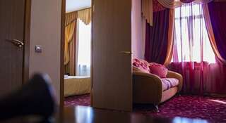Гостиница Vostok Шахты Люкс с 2 спальнями-15